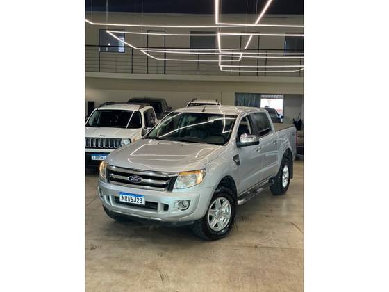 FORD RANGER 3.2 XLT 4X4 CD 20V DIESEL 4P AUTOMÁTICO